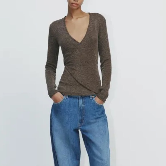 SOLD OUT - Picture 9 of 9